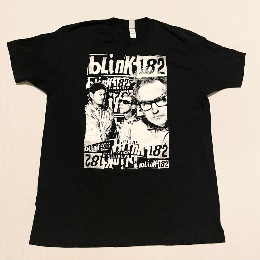 Blink-182 World Tour 23/24 Band Tee Size Large Tom Travis Mark